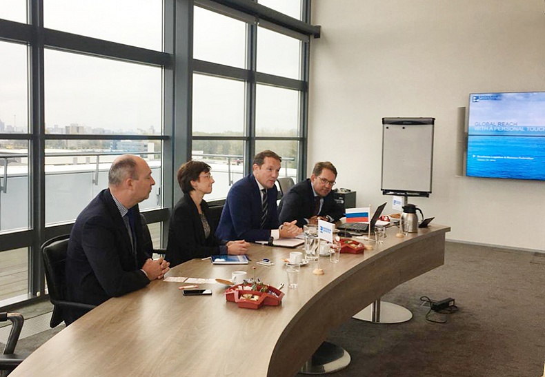 阿列克谢*奥斯特罗夫斯基率领斯摩棱斯克地区的业务任务到荷兰