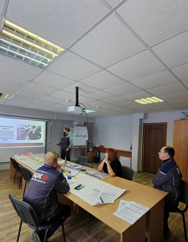 На ООО «ВегаАвангард» и АО «Сафоновский завод «Теплоконтроль» прошёл отбор инструкторов по бережливому производству.