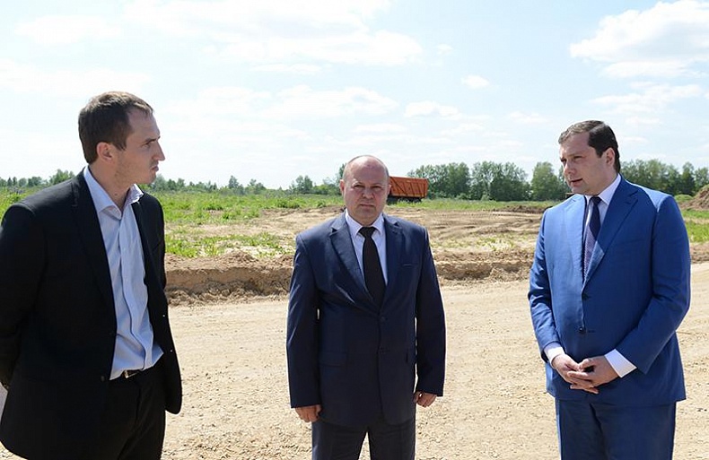 Губернатор посетил строительную площадку индустриального парка «Феникс»