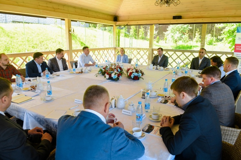 Смоленская область делит с Тулой лидерство в ЦФО по внедрению Регионального экспортного стандарта 2.0