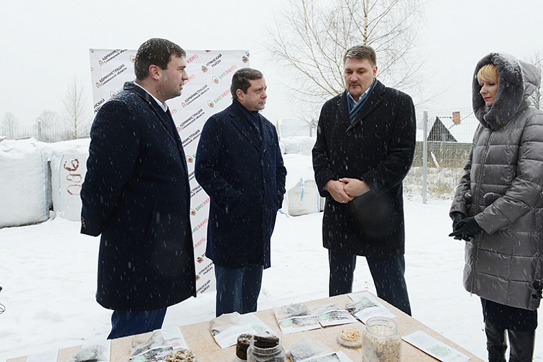 Губернатор  Смоленской  области  ознакомился  с  успешной  практикой  из  «Магазина  верных  решений»