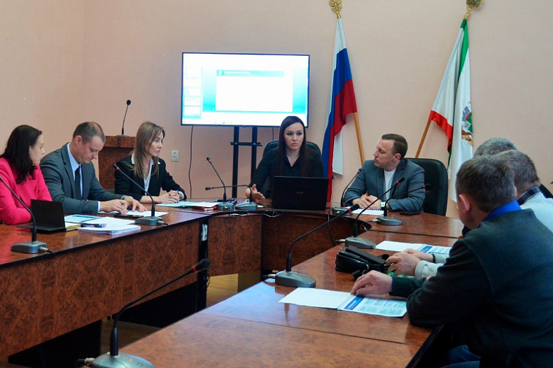 Корпорация инвестиционного развития Смоленской области провела рабочую встречу с главами сельских поселений Ярцевского района